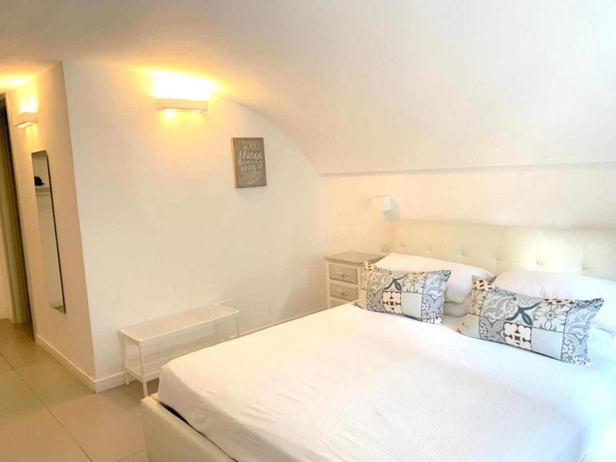 A Casa Di Anna Bed & Breakfast Napoli Dış mekan fotoğraf