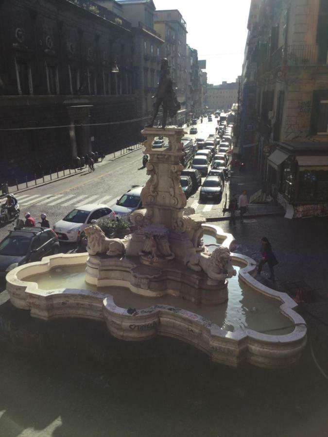 A Casa Di Anna Bed & Breakfast Napoli Dış mekan fotoğraf