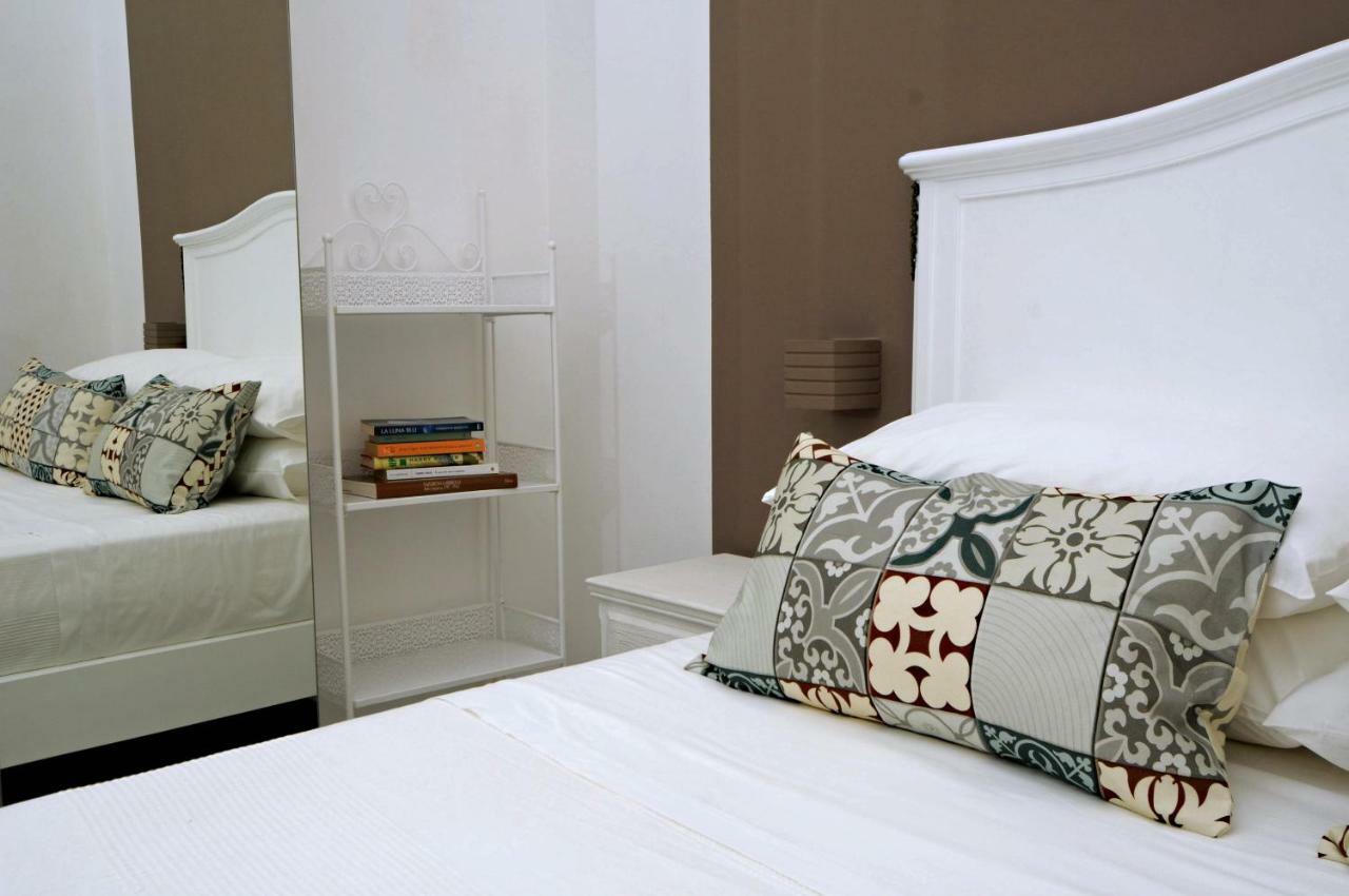 A Casa Di Anna Bed & Breakfast Napoli Dış mekan fotoğraf